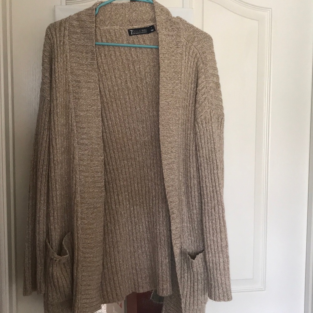 Cute nude Cardigan :)